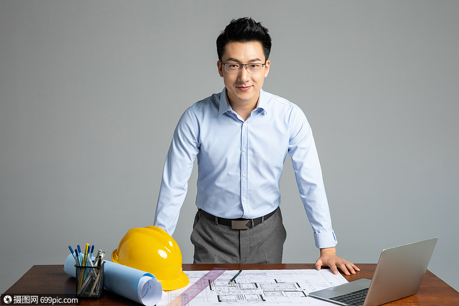 照片 人物情感 工程师形象.jpg