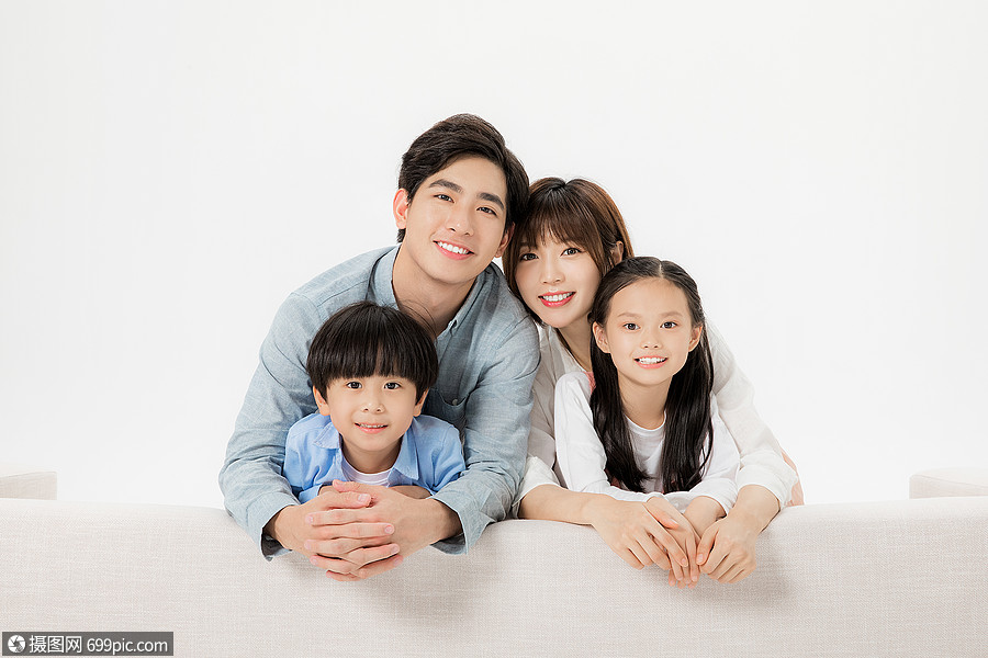 一家四口