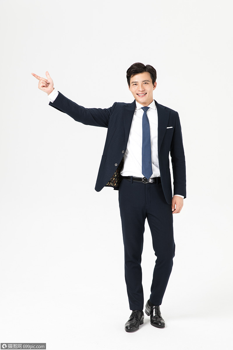 职场男青年指向动作男性亚洲人