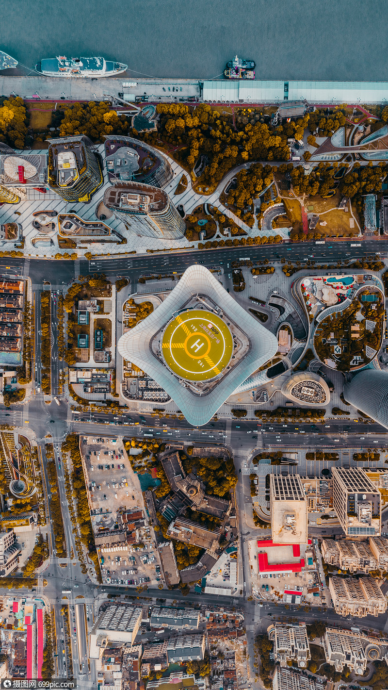 上海白玉兰广场停机坪图片