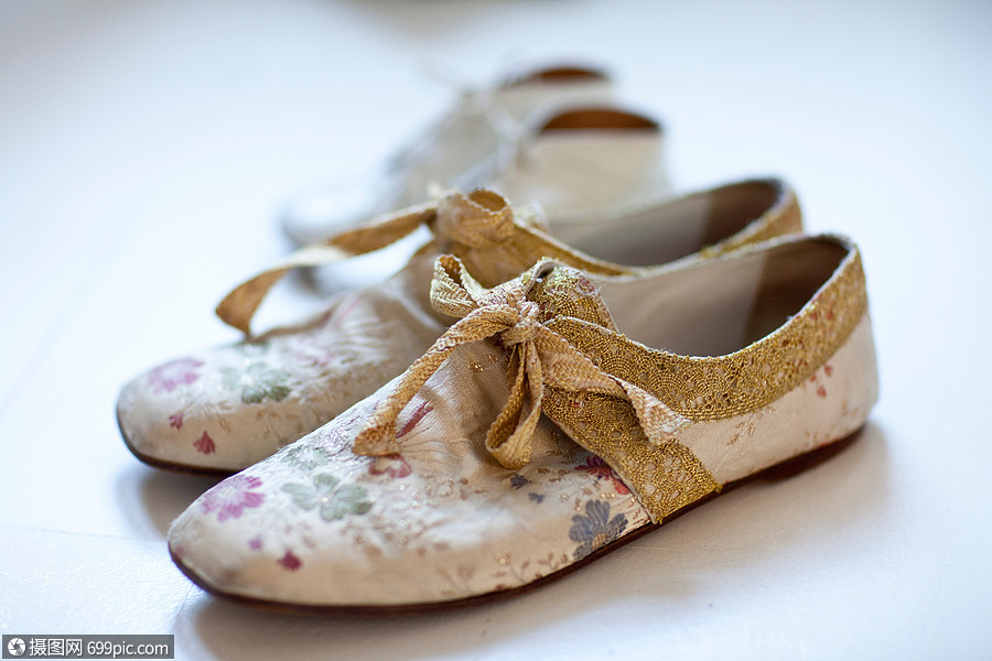花鞋特写