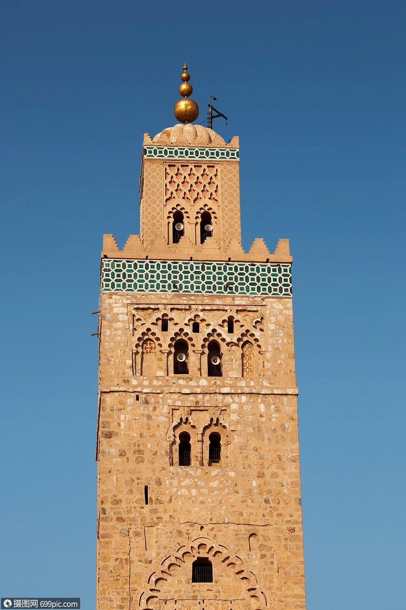 摩洛哥马拉喀什清真寺的尖塔阿拉伯建筑