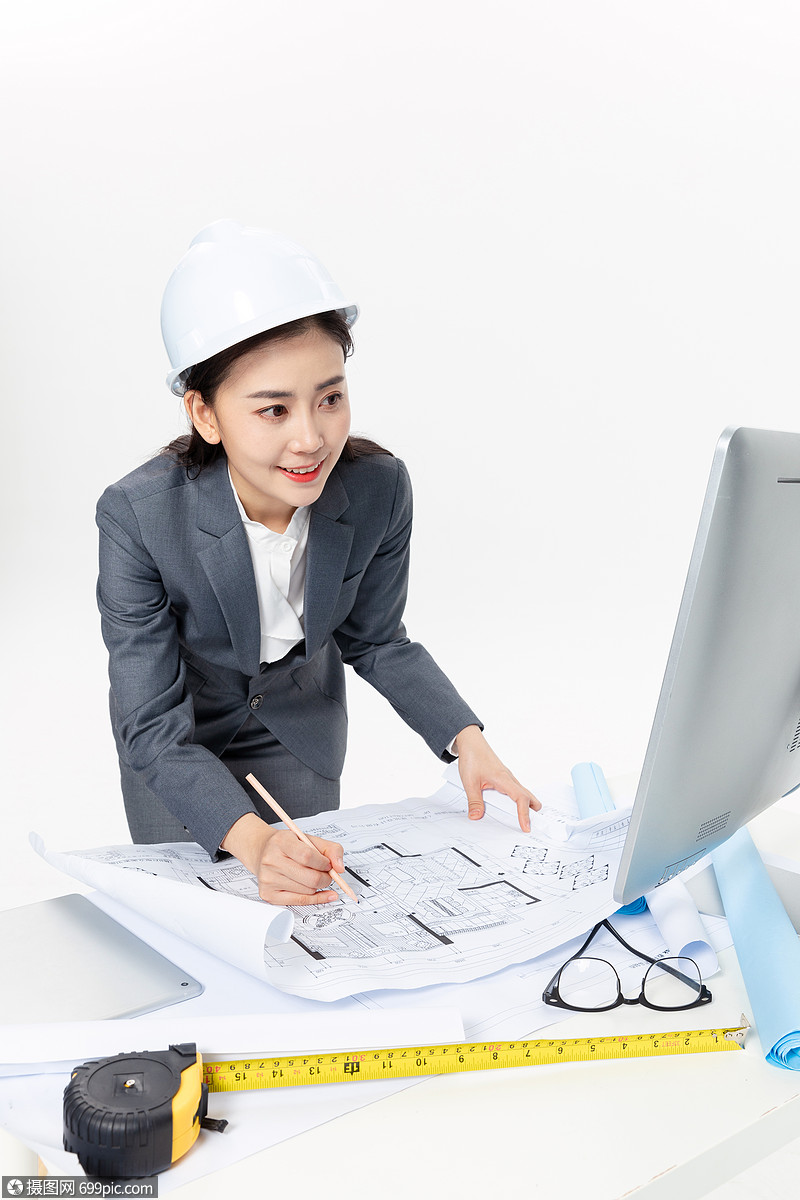 女性工程师设计办公图纸职业人员人物