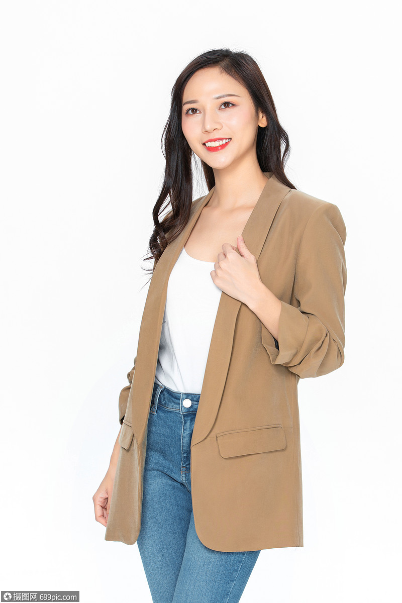 休闲装青年职场女性形象