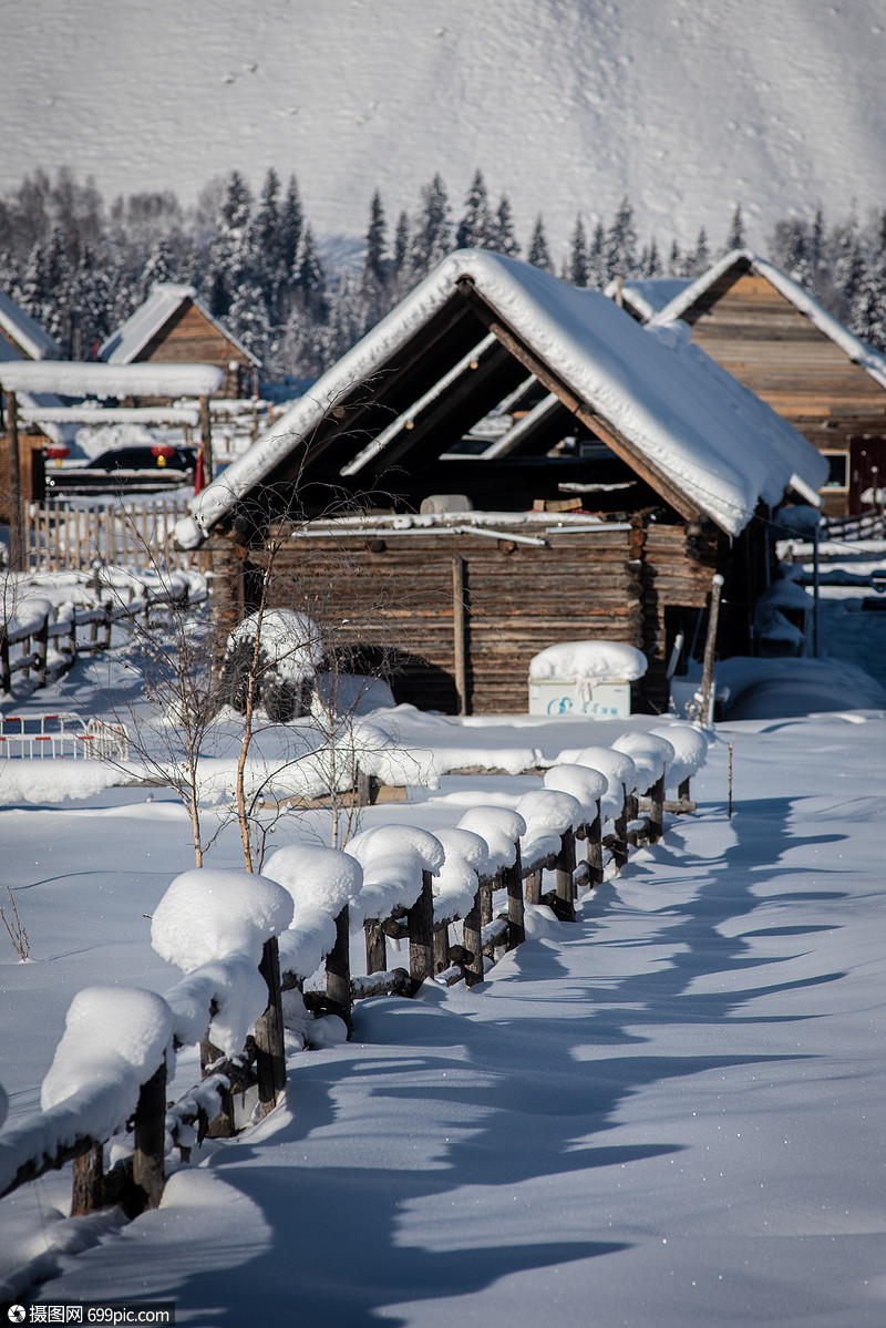 新疆冬季喀纳斯禾木古村落雪景雪乡