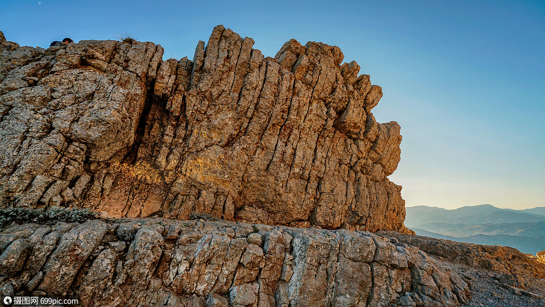 土耳其内姆鲁特石山