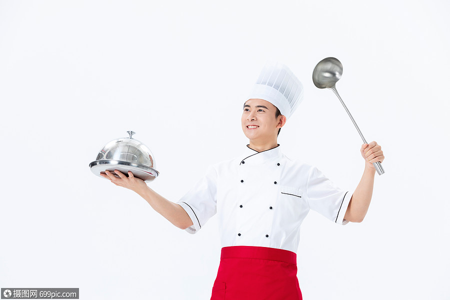 手持大勺的厨师形象男厨师中国人