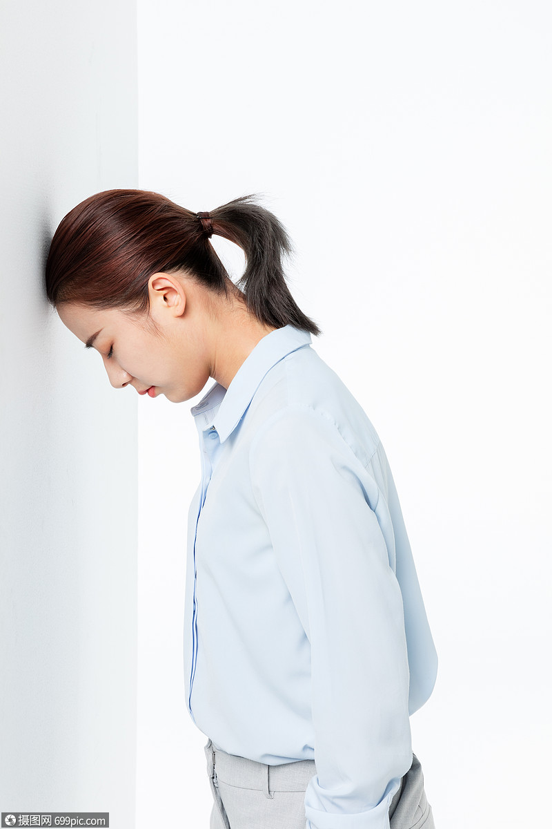 青年商务女性烦恼白领职业