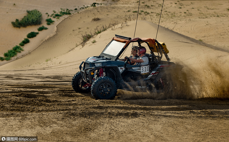 内蒙古库布其沙漠汽车摩托车拉力赛