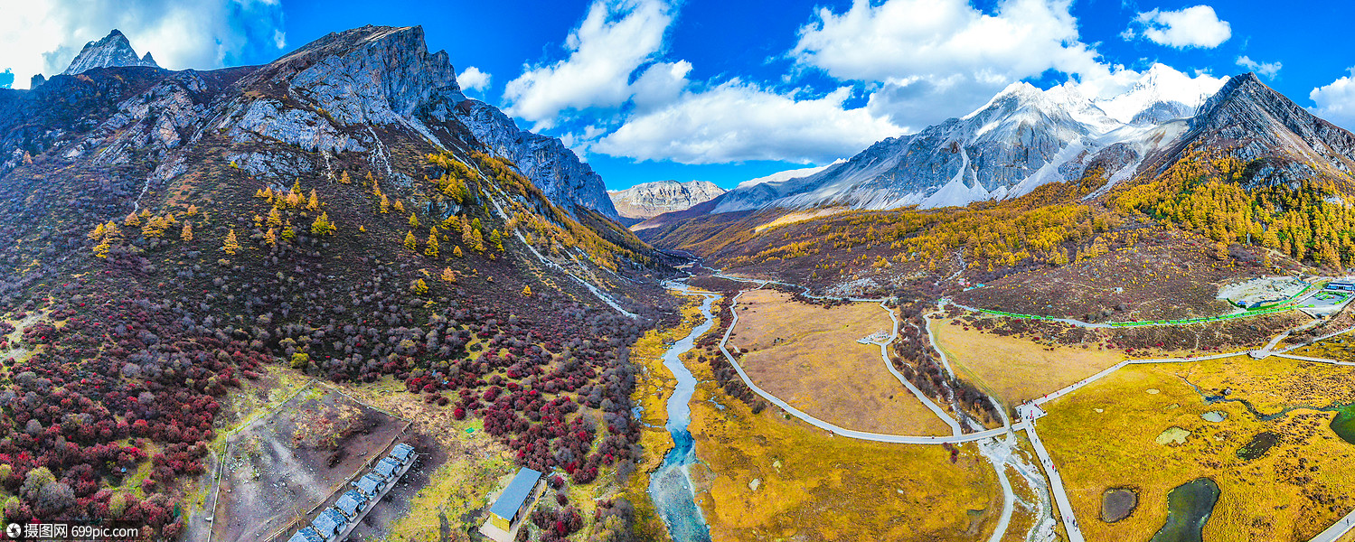 稻城亞丁風景區航拍四川川西