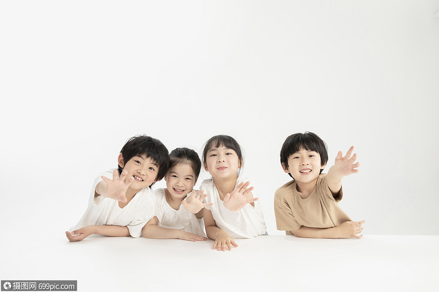 天真快乐的孩子们