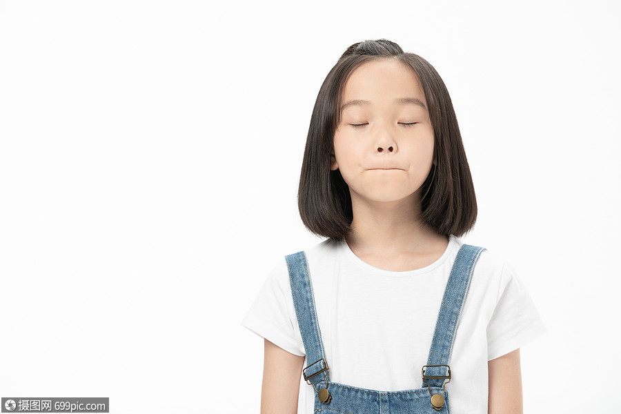 小女孩抿嘴儿童惊呀