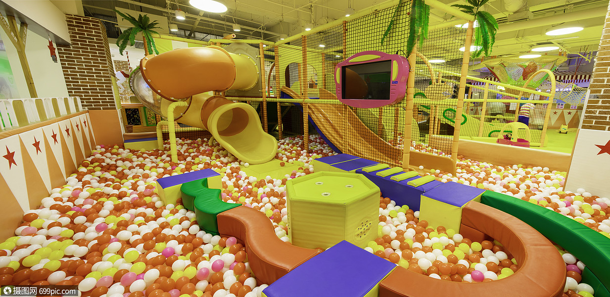 儿童室内泡泡球滑梯游乐场场景图