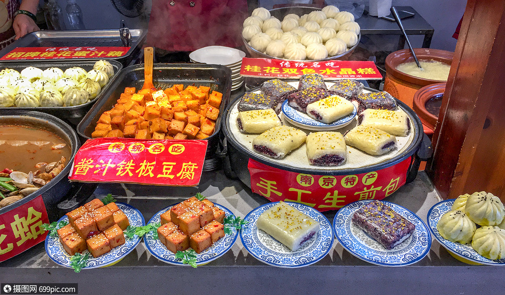 南京小吃美食摊位地摊经济餐饮