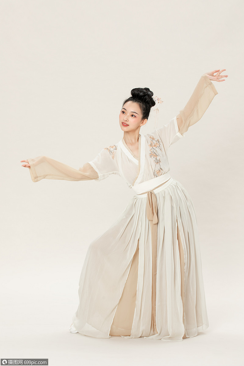 汉服古风美女跳古典舞舞蹈东方人