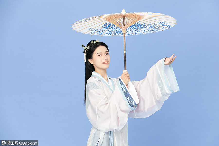 古风汉服美女撑纸伞女性中国人