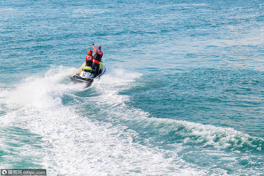 快艇海上娱乐海水图片