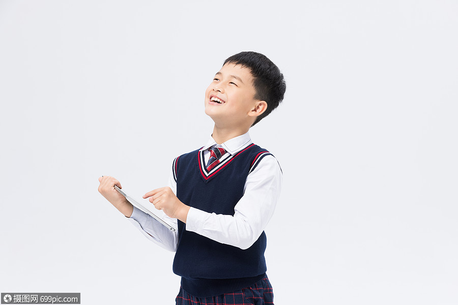 照片 职业形象 小男孩使用平板电脑.jpg