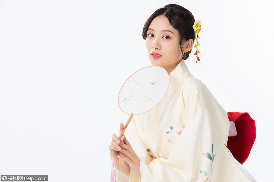 穿和服美女手拿扇子日本服饰黄种人