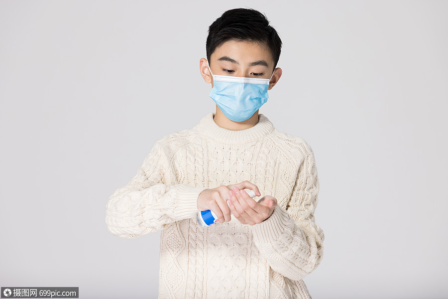 青少年儿童戴口罩手部清洁消毒