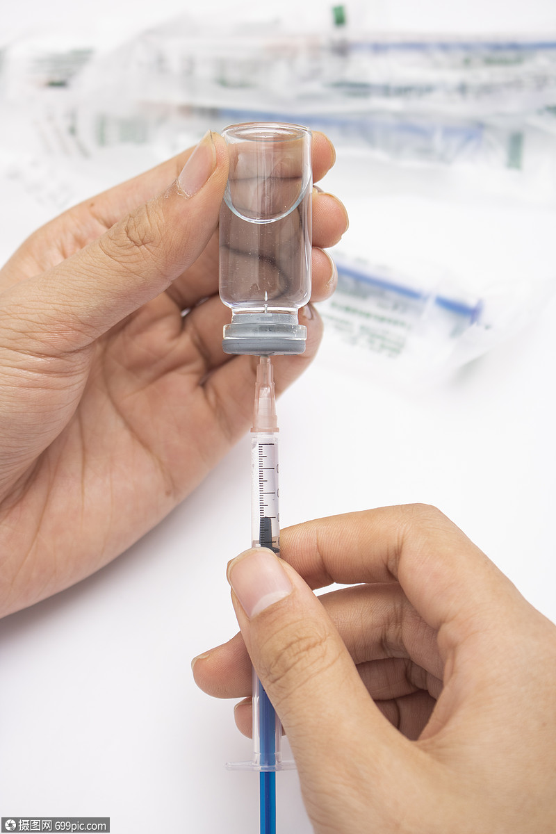 医疗疫苗接种病人打针