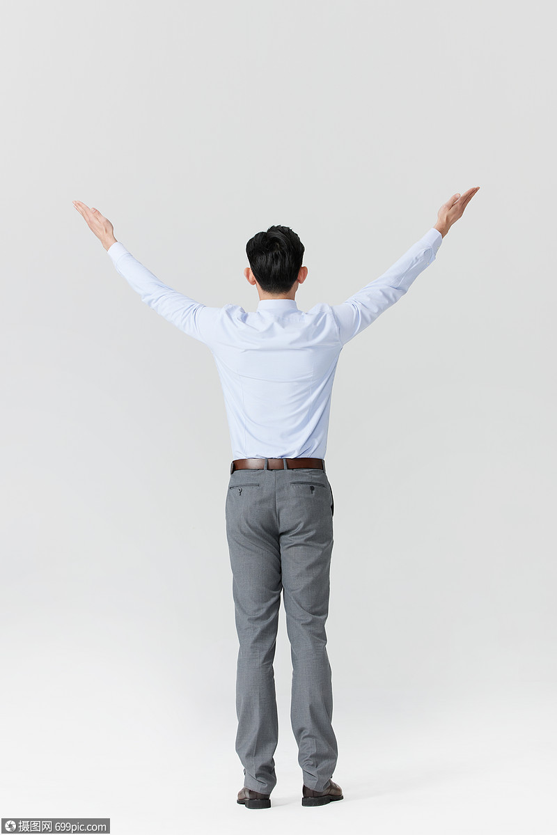 身着正装的男性背影亚洲人商务